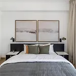 Magnificent Sea Views 1 Bedroom At View Le Pont B1 La Mer, Dubai
